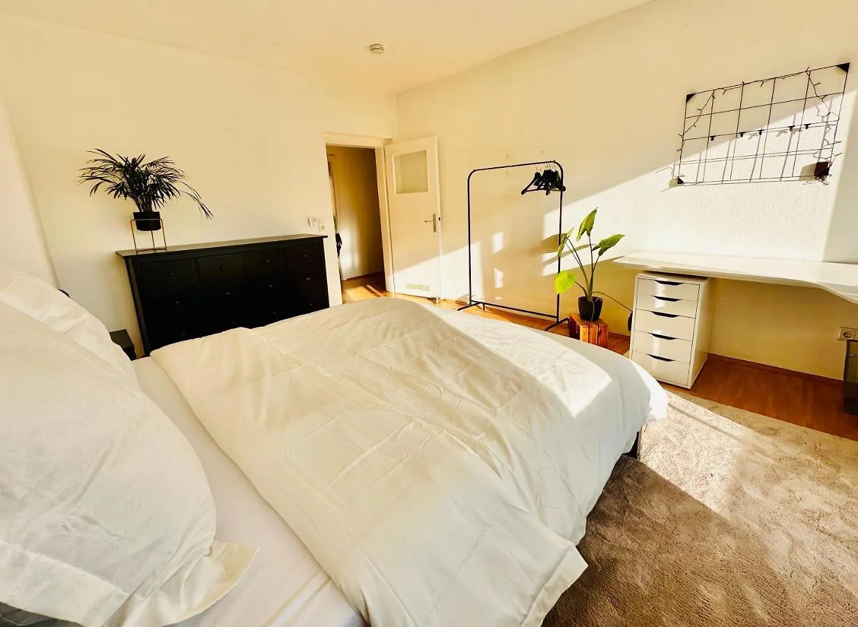Stadtmitte, 2 Kingsize-Betten, Kaffe-Flat, Bis Zu 4 Personen, Balkon Wurzburg Germany