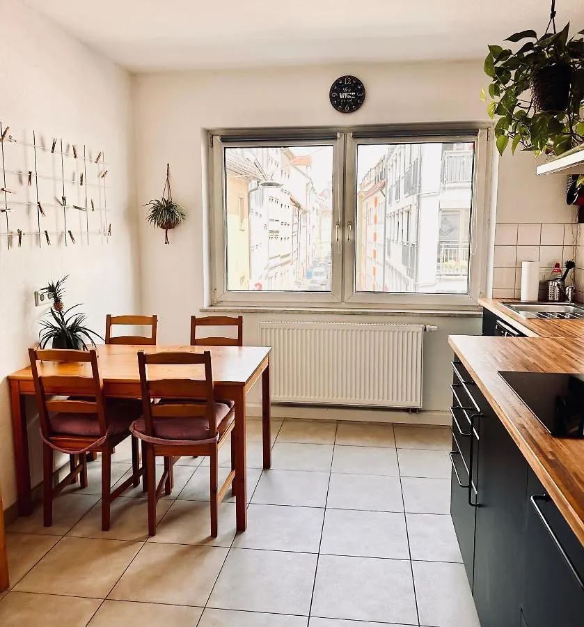 Stadtmitte, 2 Kingsize-Betten, Kaffe-Flat, Bis Zu 4 Personen, Balkon Wurzburg Apartment