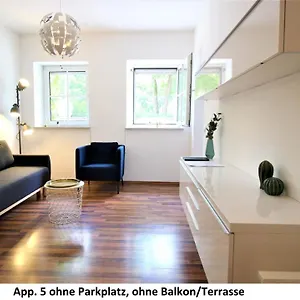 Appartement Idyllic Setting In Center - Bright & Modern, Würzburg