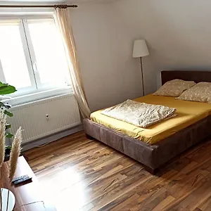 Nah Zur Uniklinik Apartment